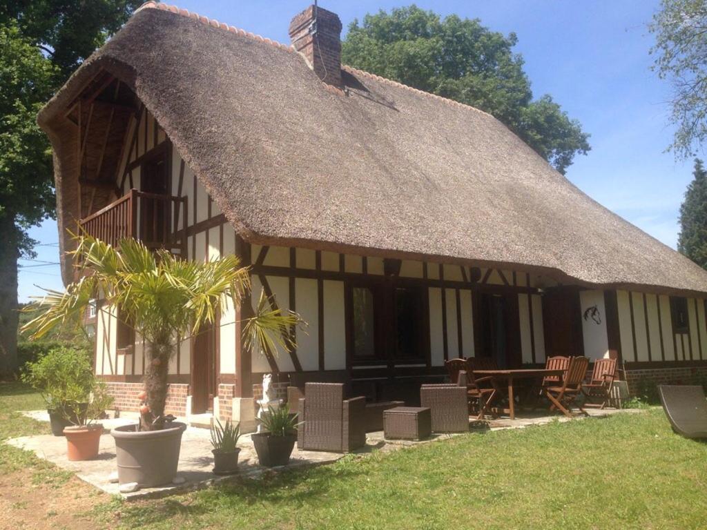 Villa la p’tite chaumière à Forges-les-Eaux Extérieur photo